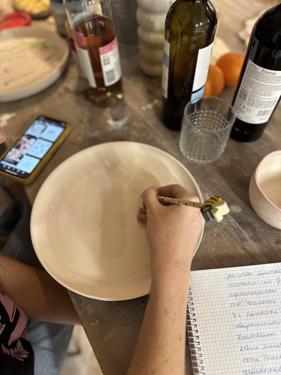 Instagram – MERVAL Ceramic